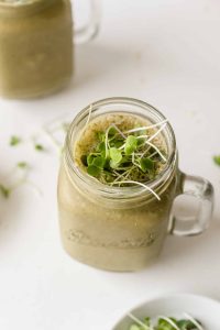 Nutrient-Packed Broccoli Sprout Smoothie with Apple and Celery