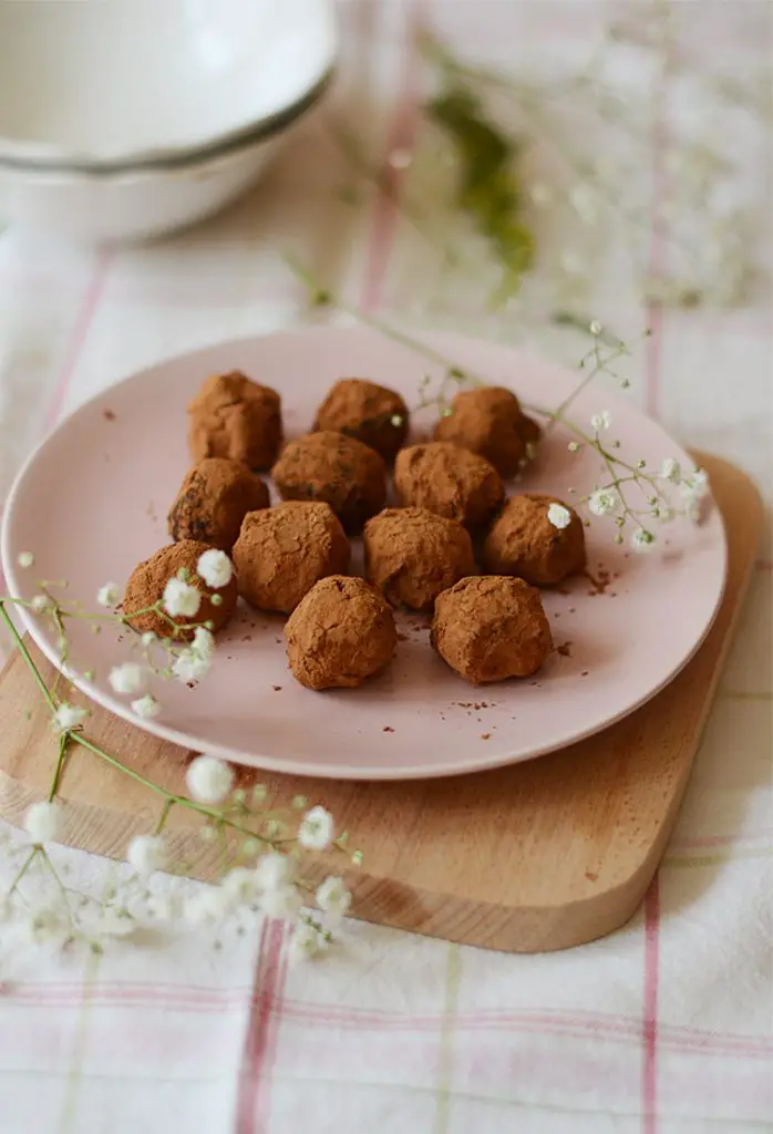 Raw Carob Chocolates