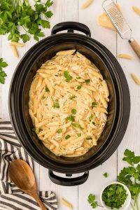 easy crockpot chicken pasta